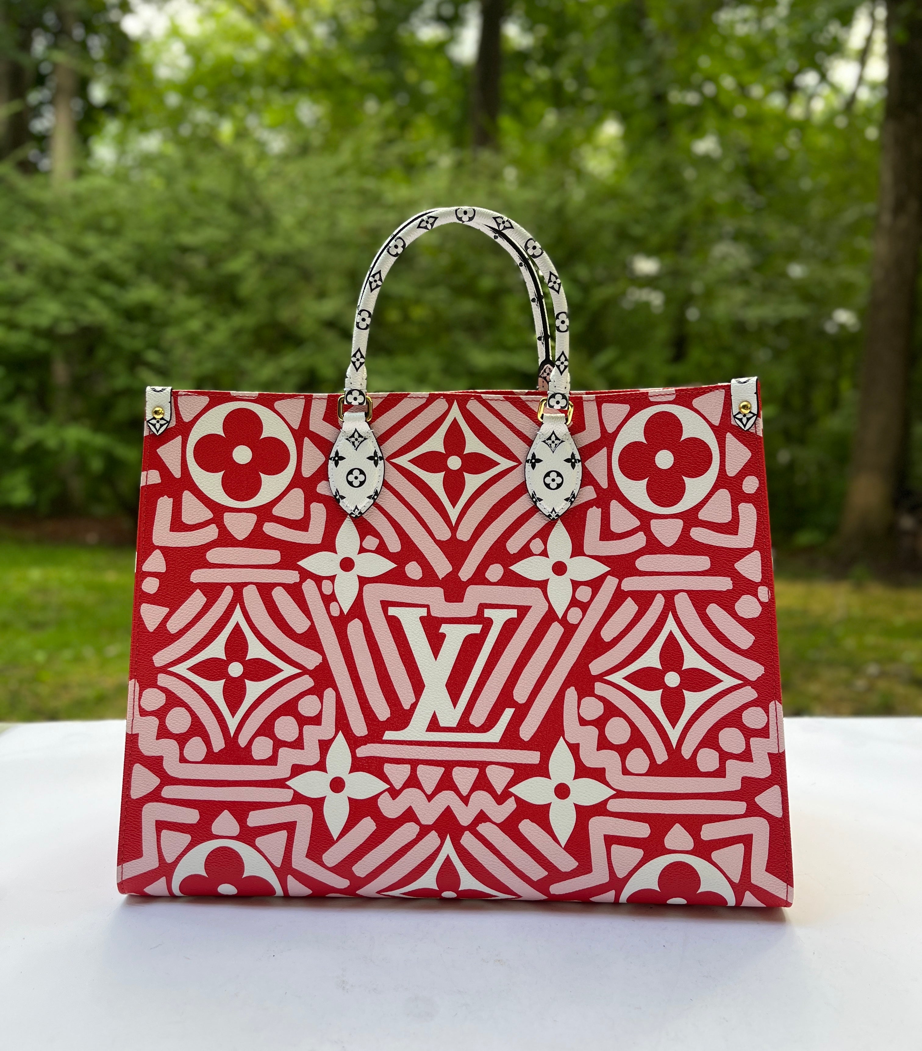 Louis Vuitton Cream/Red Monogram Canvas Crafty OnTheGo GM Bag