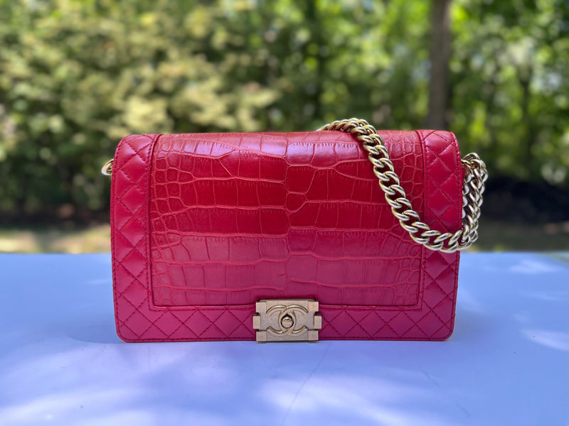 Chanel Rare Alligator Boy in Red – Chicago Consignment