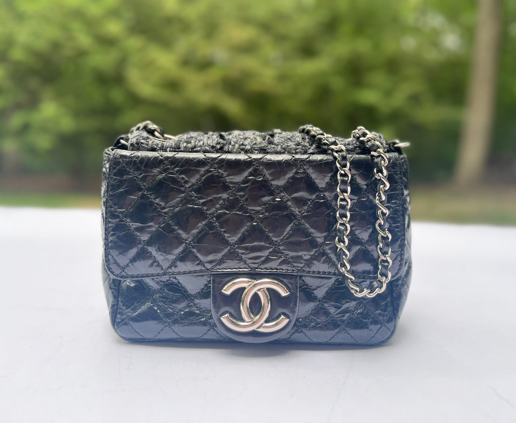 Chanel Black Tweed/Lizard Skin with Fur Trim Flap Shoulder Bag Chanel