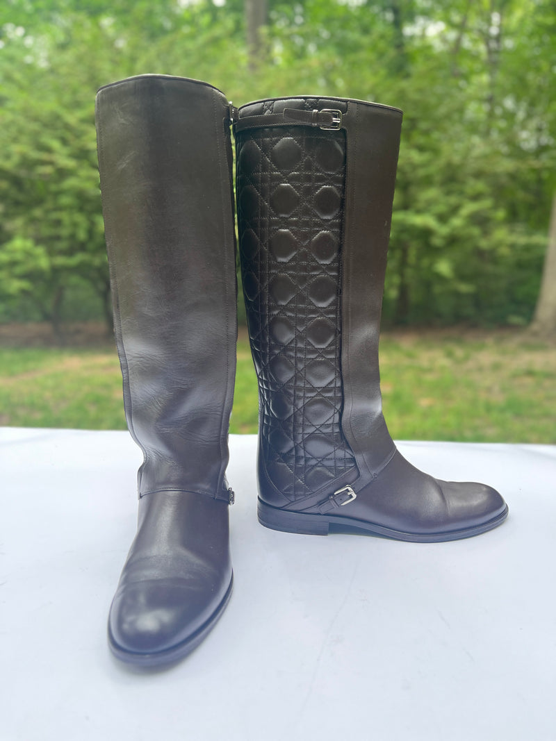 Dior Authenticated D-Major Boots