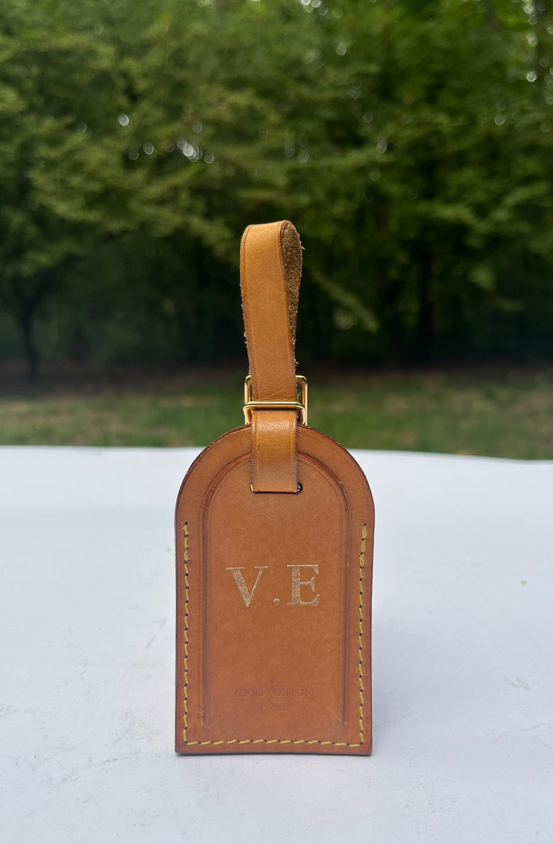 Louis Vuitton Vachette Leather Luggage Tag Large – Chicago Consignment