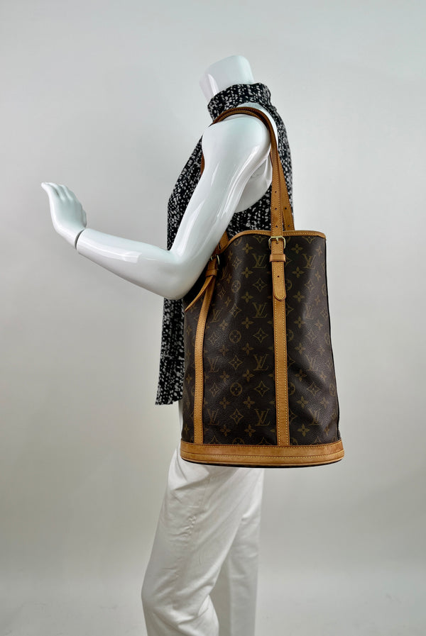 Louis Vuitton Monogram Bucket GM Shoulder Handbag