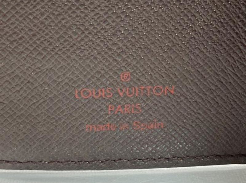 Louis Vuitton couverture agenda fonctionnel PM damier ébène