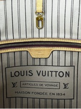 Louis Vuitton Monogram Neverfull MM with Beige Interior