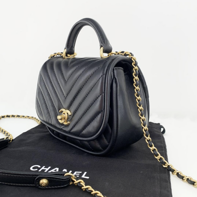 Chanel Quilted Lambskin Chevron One Flap Top Handle in Black