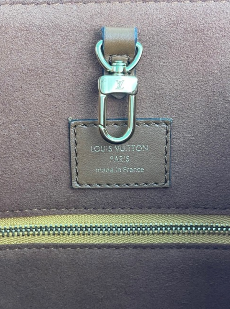 Louis Vuitton - Mahina Girolata Galet Grey - Top Handle w