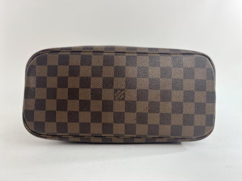 louis vuitton purse with red inside