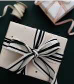 Chicago Consignment Gift Wrapping